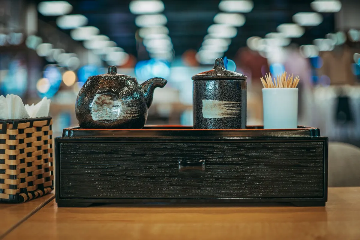 First Teapot Buying Guide: How to Match Material, Size, and Spout to Your Tea Habits
