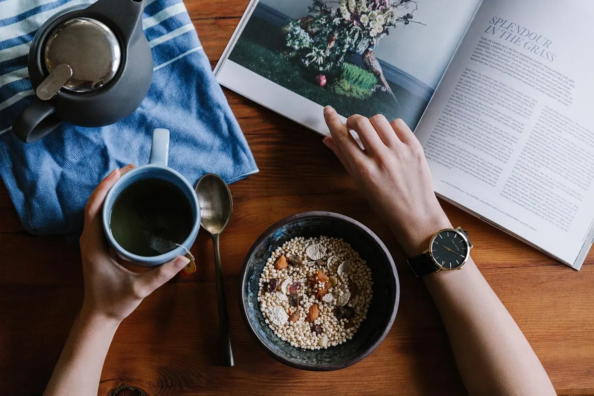 How to Clean and Season a Cast Iron Teapot Without Ruining the Interior